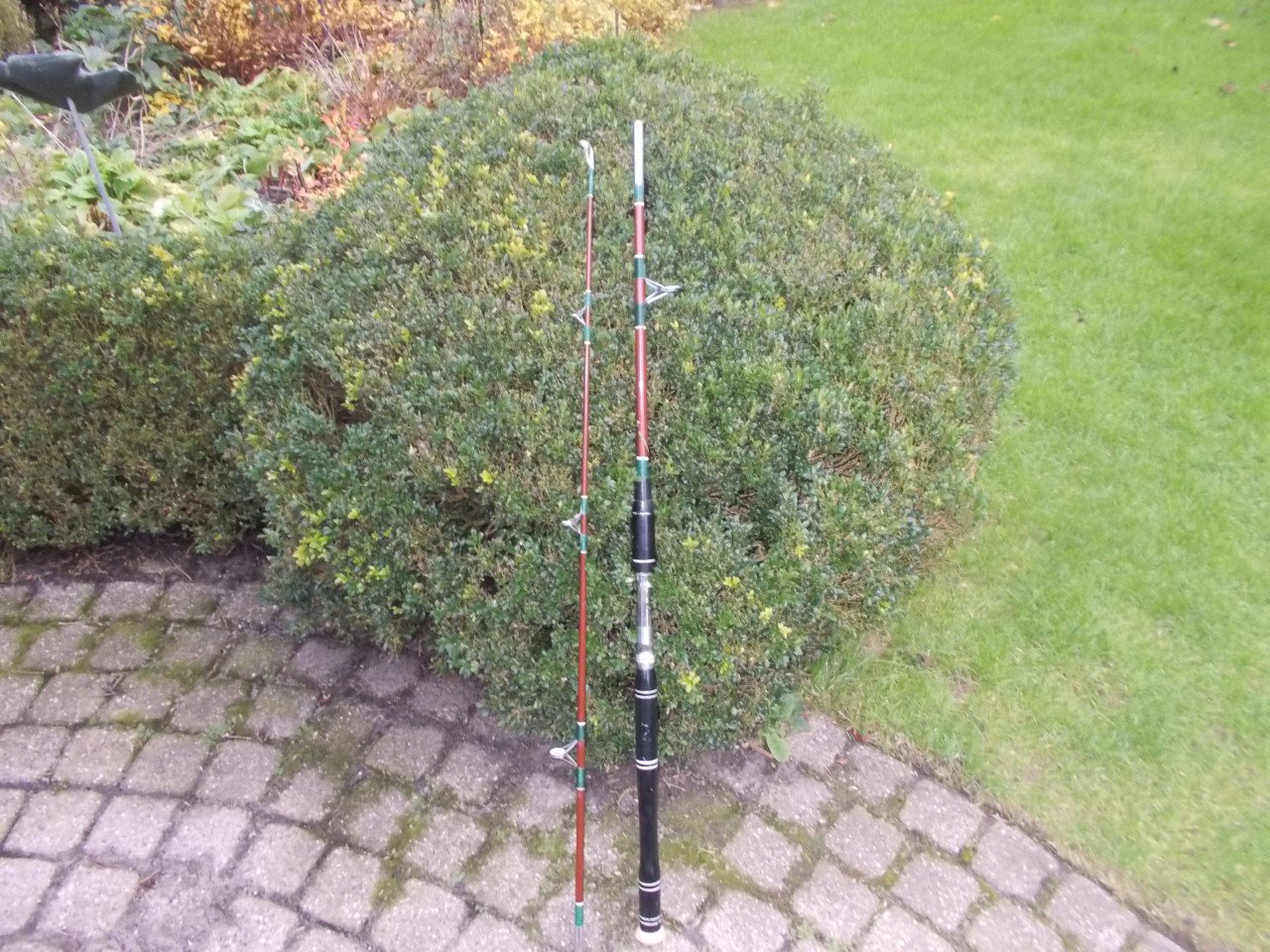 Tweedelige boothengel "DAM"lengte 210 cm , werpgewicht 250 gram