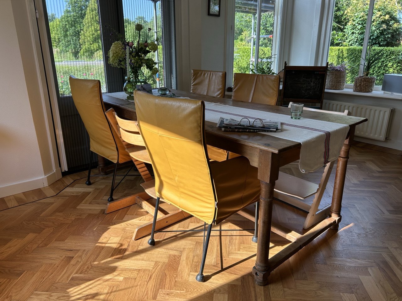 Boeren grenen  tafel