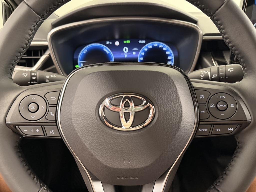 Toyota Corolla Touring Sports 140 hybrid active aktie model !!!