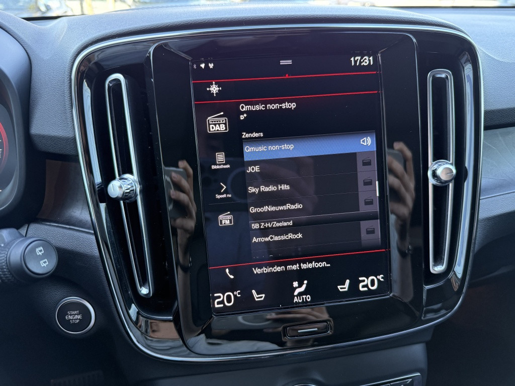 Volvo XC40 t5 262pk recharge ultimate bright| panodak| adap.cruise| trekhaa