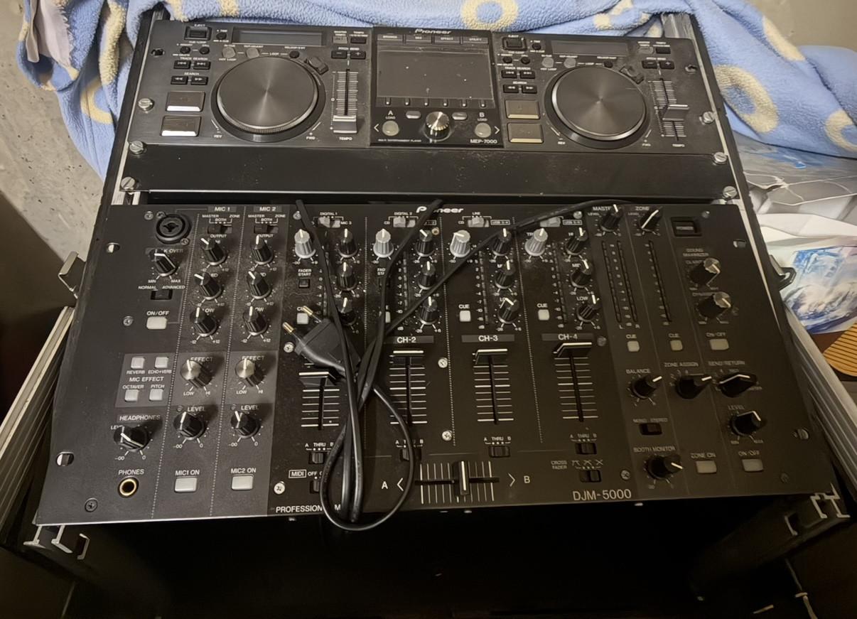 Mengpaneel Pioneer DJM 5000 + mep 7000 controller