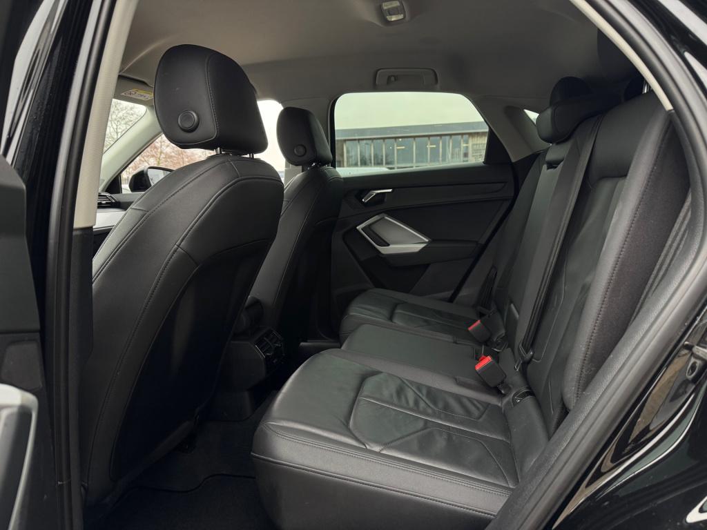 Audi Q3 sportback 35 tfsi pro line * leder * trekhaak * stoelverwarming