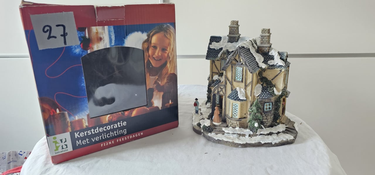 Compleet Kerstdorp met accessoires (advertentie 2 van 3)