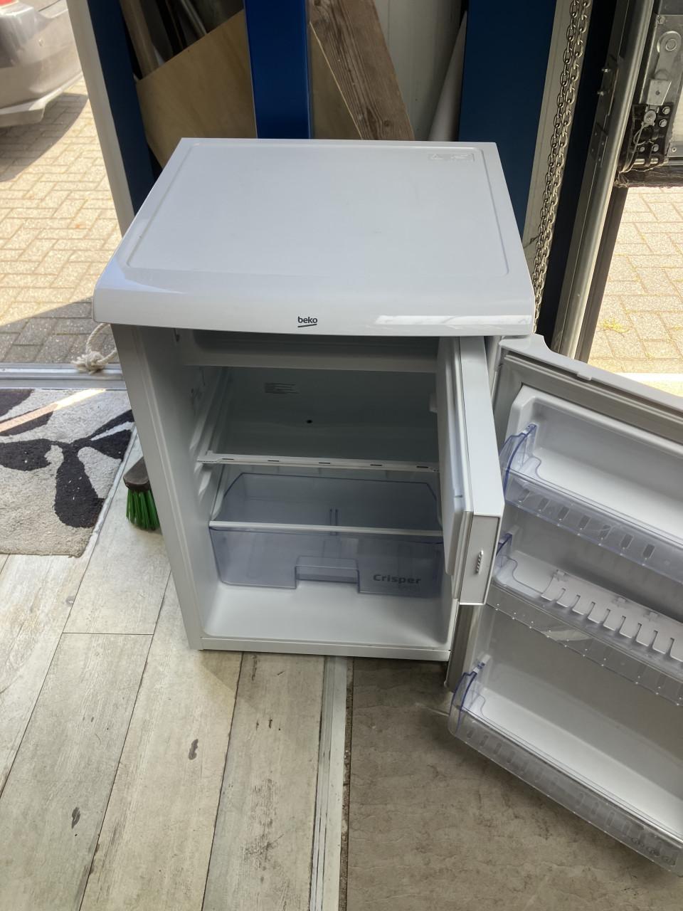 Beko Koelkast vriezer S54121 2 jaar oud in perfecte staat