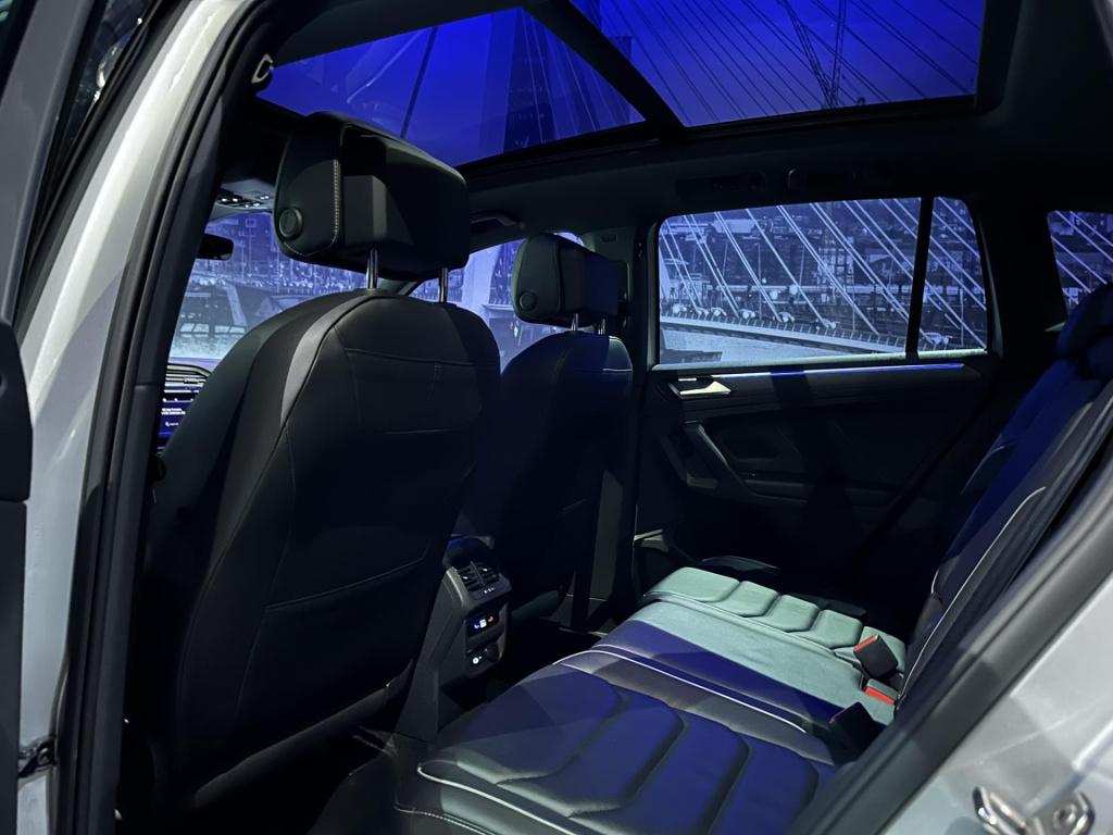 Volkswagen Tiguan 1.4 tsi ehybrid r-line business+ *pano*memory*sfeerverlic