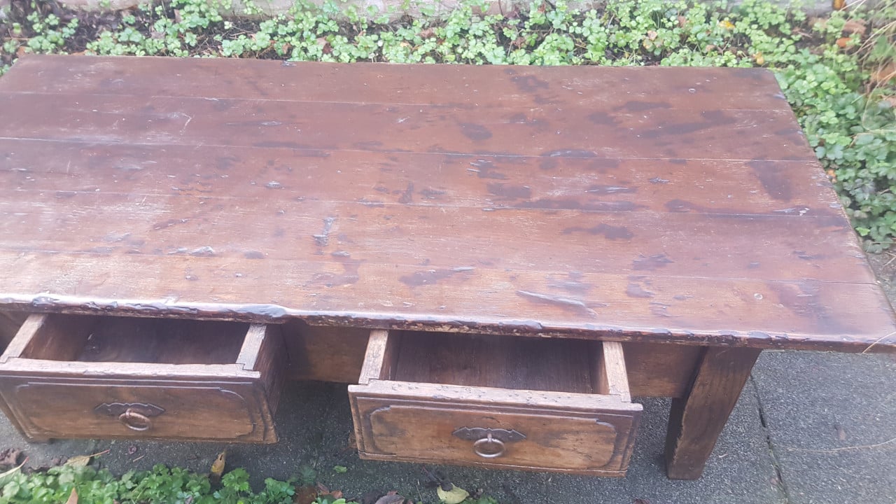 Salontafel met 2 laden