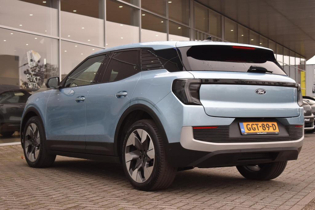 Ford Explorer premium extended range rwd 77 kwh | panoramadak | climate con