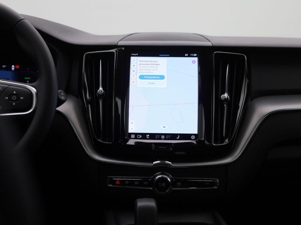Volvo XC60 2.0 t6 plug-in hybrid awd core bright | long range | navigatie |