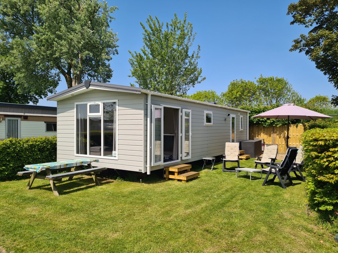 TE HUUR Chalet op camping De Paardekreek Kortgene
