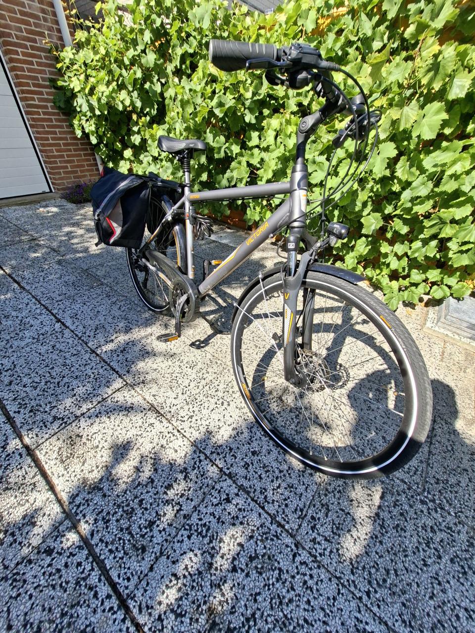 Te koop: zeer nette herenfiets
