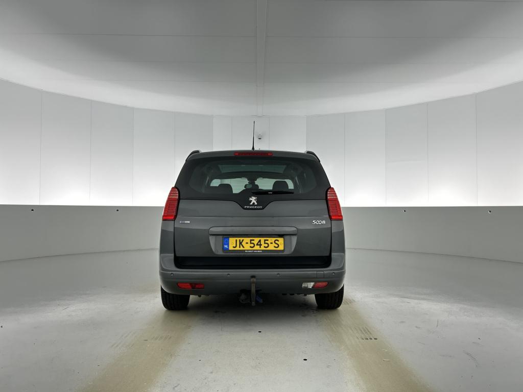 Peugeot 5008 130 pk style 7 persoons | rijklaar | trekhaak | panoramadak | 