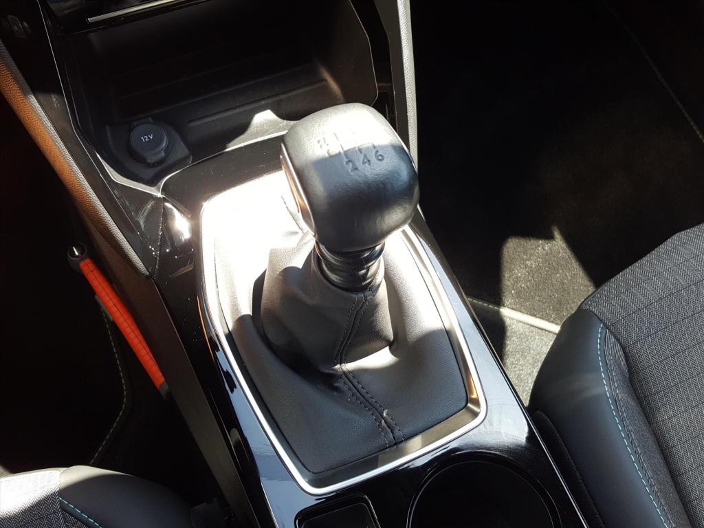 Peugeot 2008 allure pack 1.2-100pk navigatie | keyless entry | applecarplay