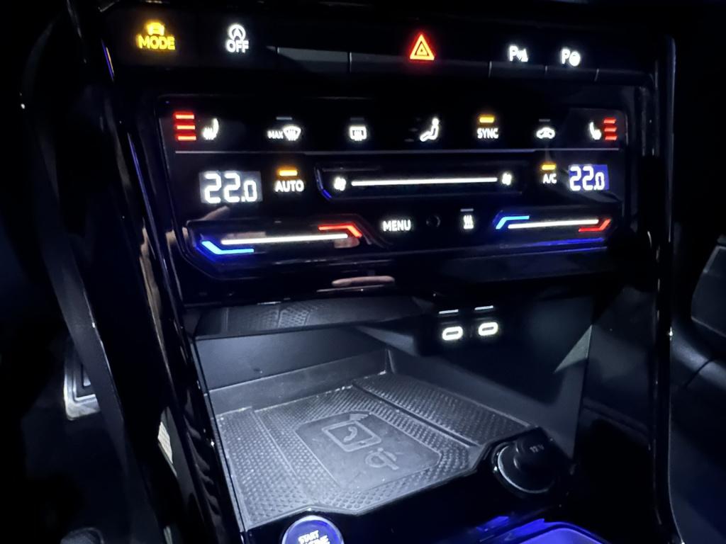 Volkswagen T-roc 1.5 tsi r-line*keyless*camera*trekhaak*