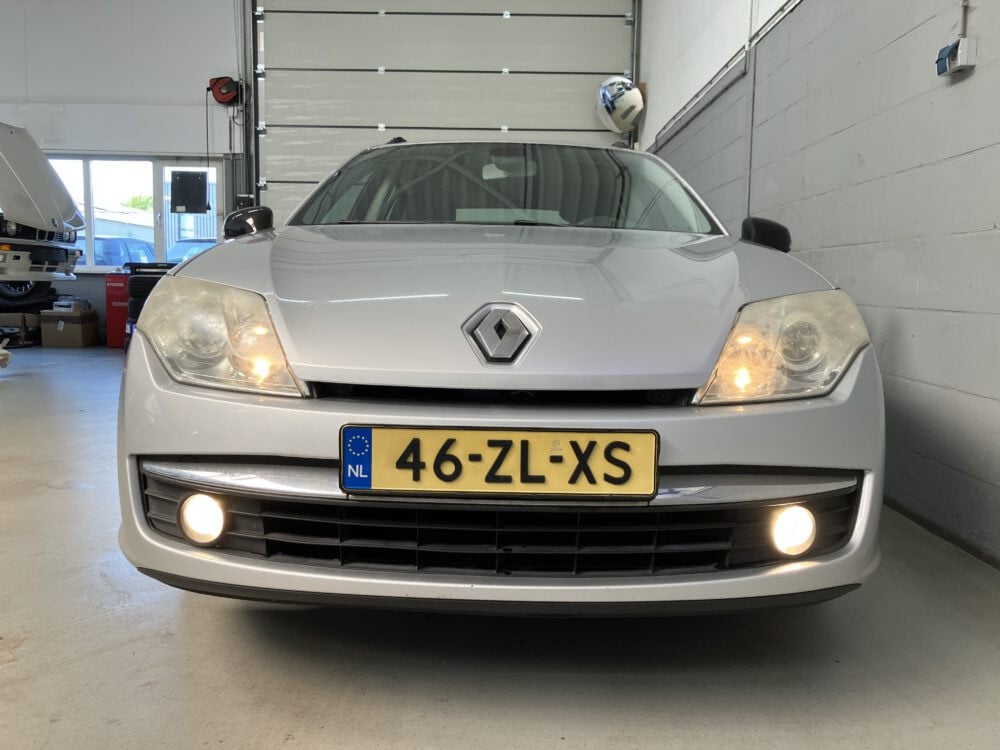 Renault Laguna Estate 2.0-16V Expression