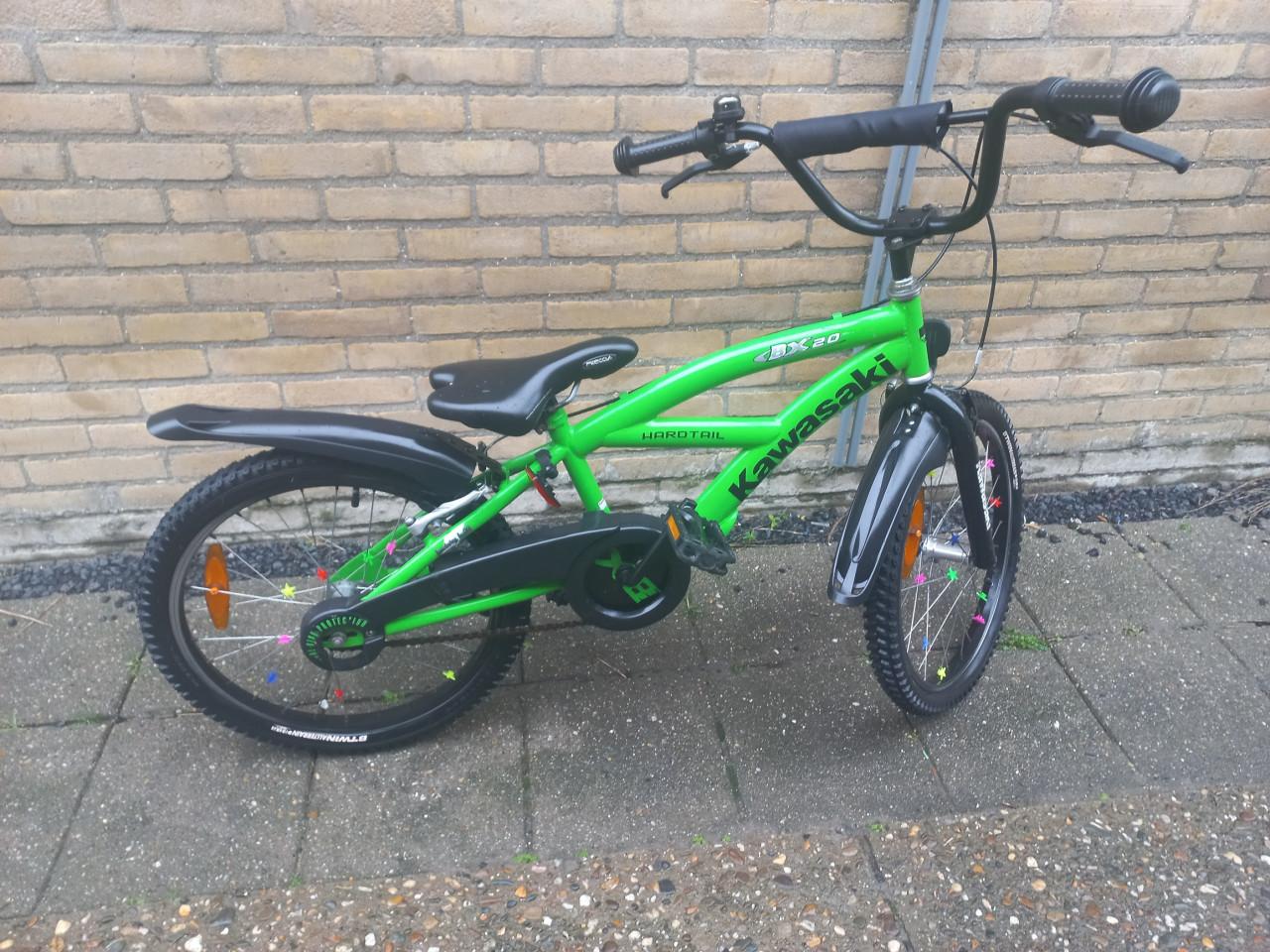 Te koop 20 inch cross fietsje