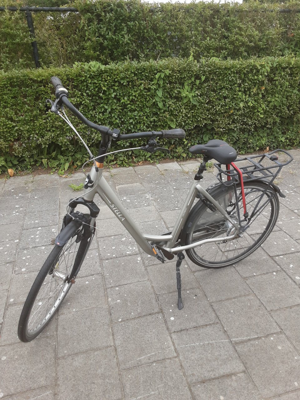 Te koop mooie Stella Liverno aluminium Damesfiets 100€