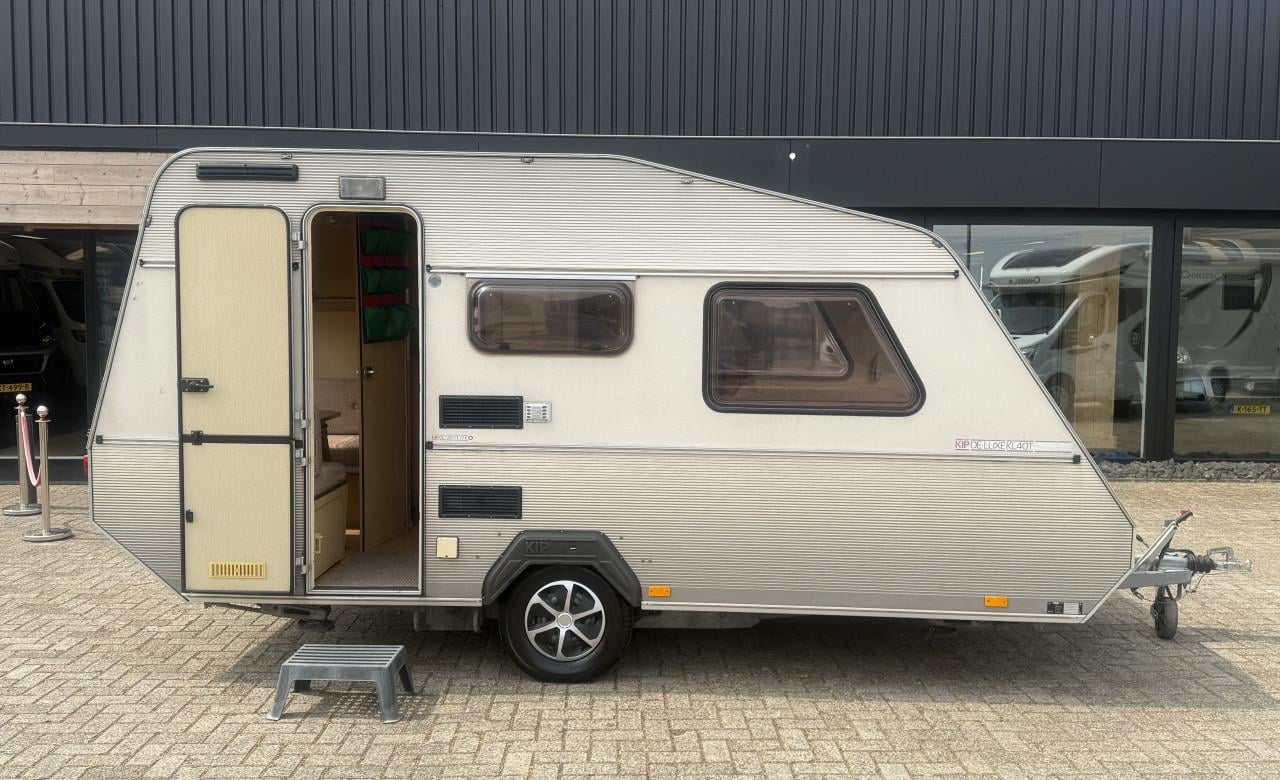 Kip De Luxe KL40T ( zeer netjes , vakantie klaar)