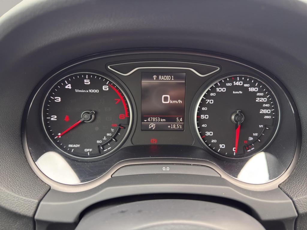 Audi A3 sportback 30 tfsi | navi | airco (automatisch) | parksenors v+a | 1