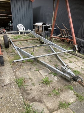 Aanhanger onderstel