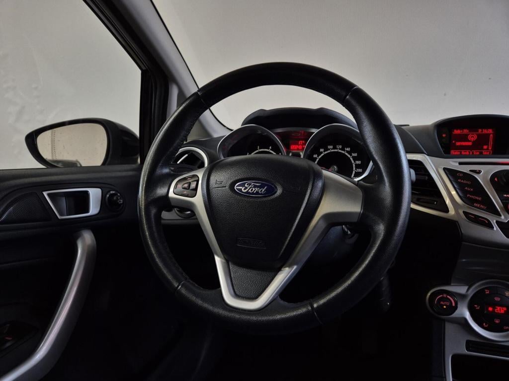Ford Fiesta 1.25 titanium / distributieriem vervangen / koppeling vervangen
