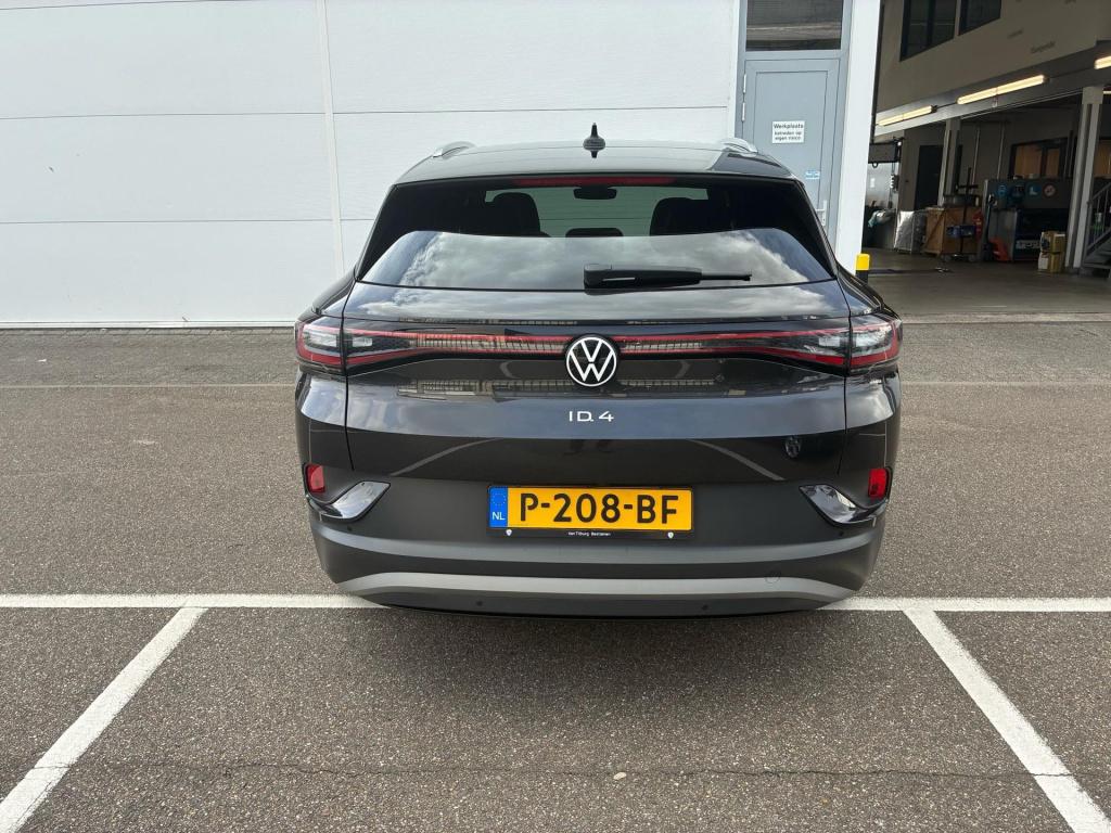 Volkswagen Id.4 first 77 kwh