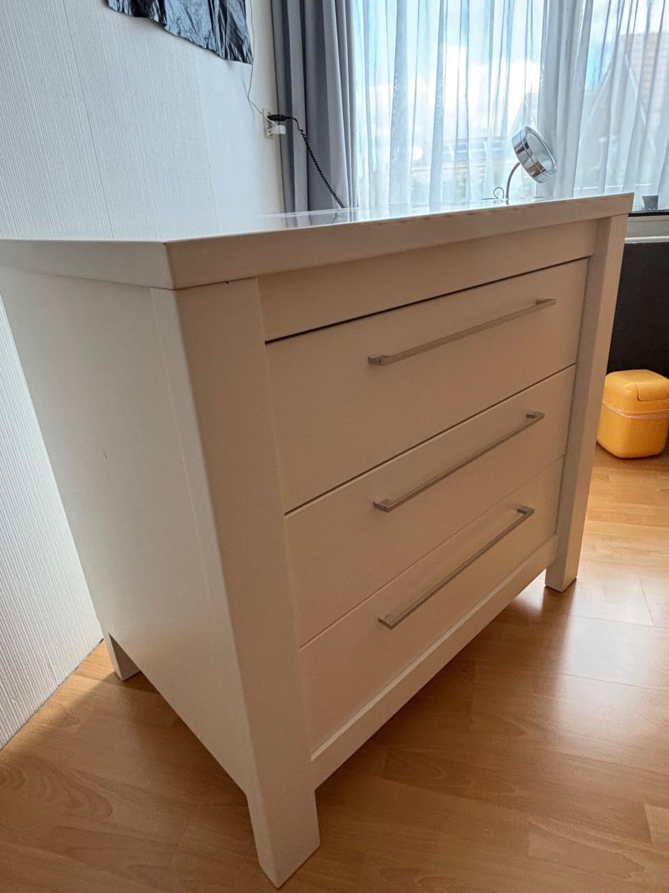Commode en ledikant (60x120cm) wit