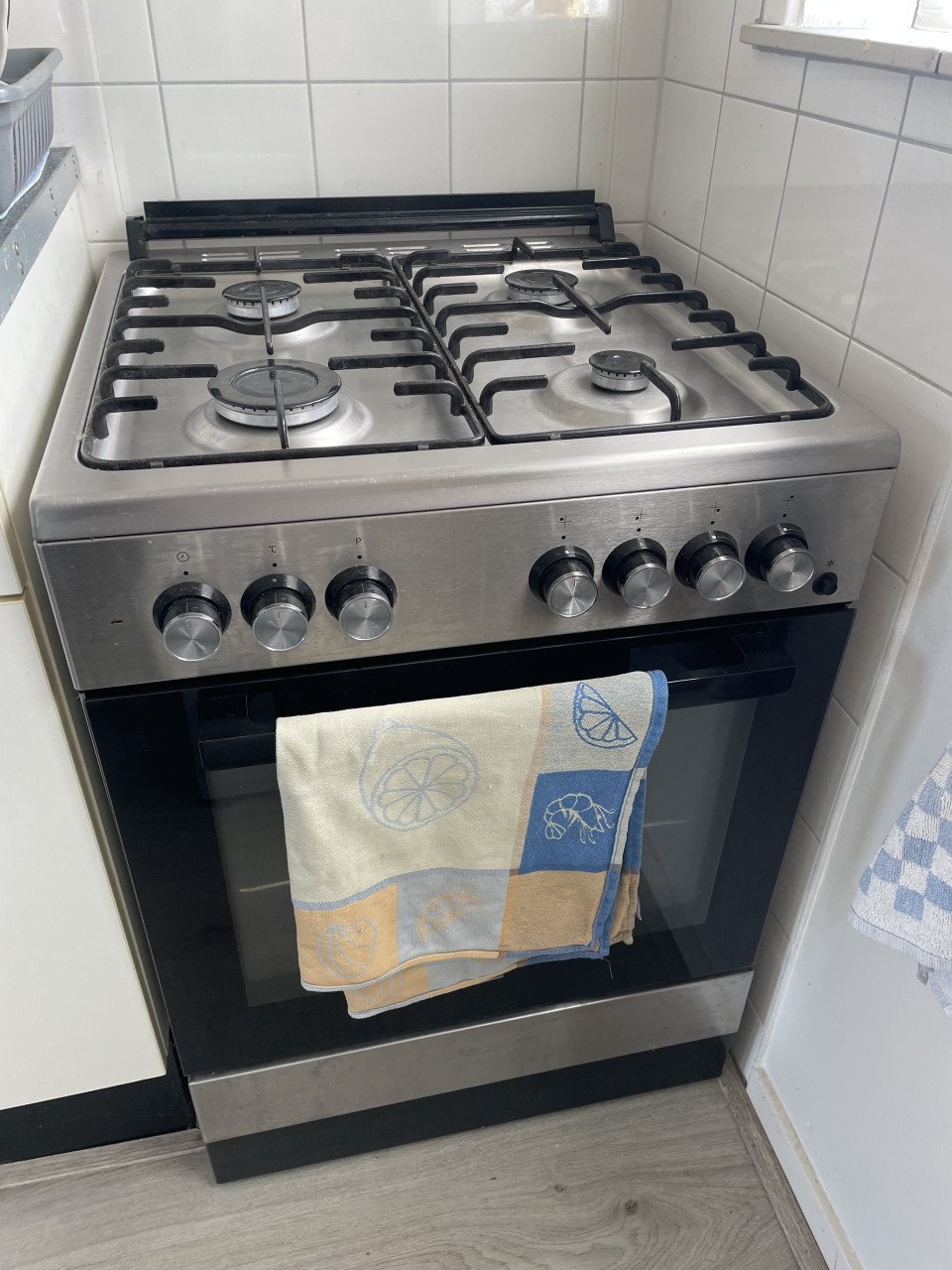 Gasfornuis/oven combi, 4pits