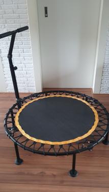 Fitness trampoline