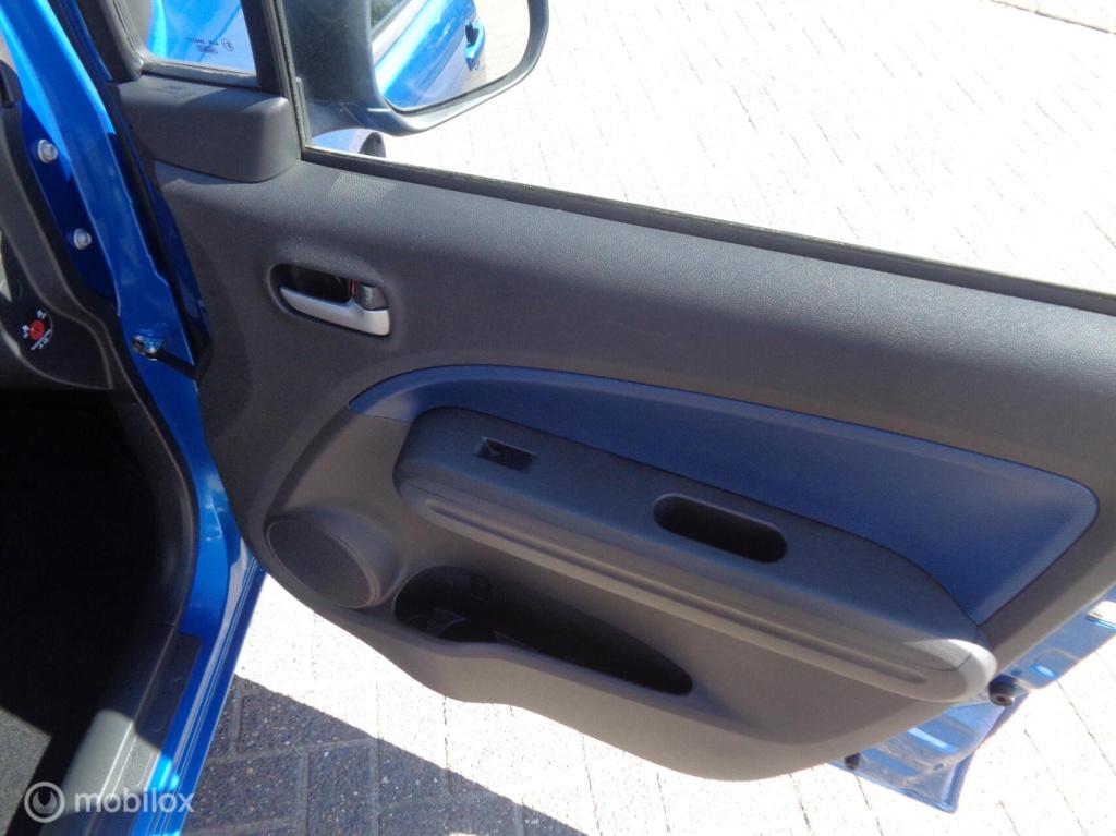 Opel Agila 1.0 edition/airco/lm velgen/donker glas/hele nette auto/slechts 