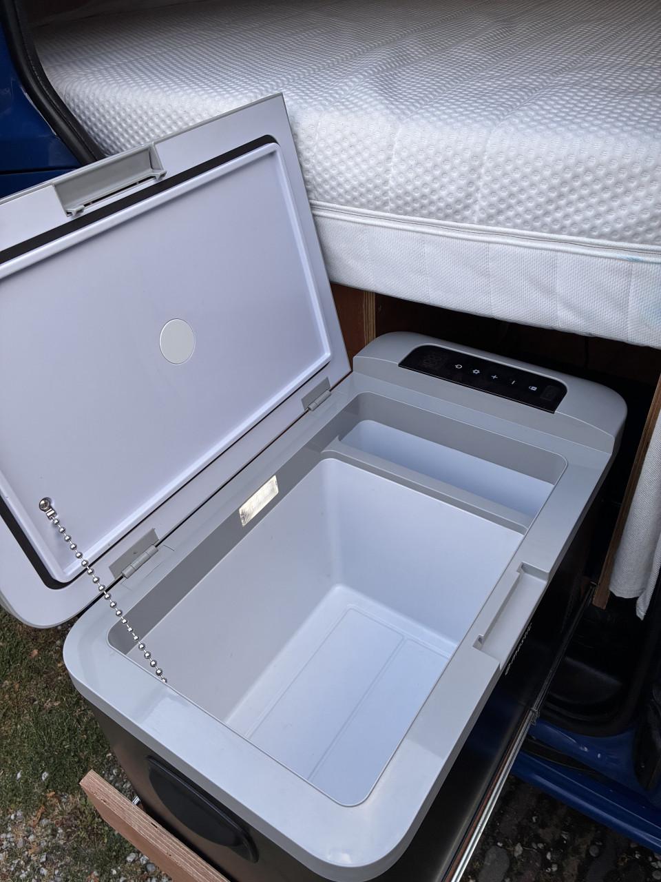 Verlengde Opel Combo microcamper te koop uit 2014 (benzine)