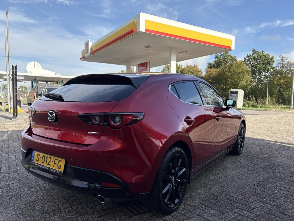 Mazda 3 2.0 e-sa-g homura als nieuw!