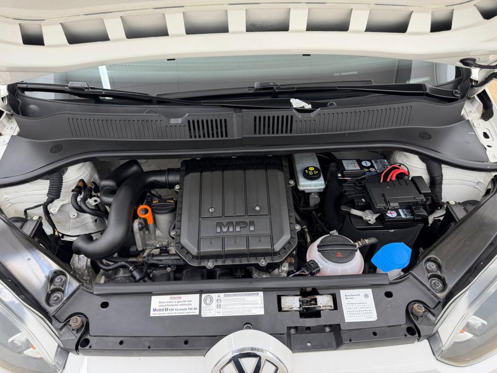 Volkswagen UP! occasion 1.0 take up! bluemotion | wit | tweedehands volkswa