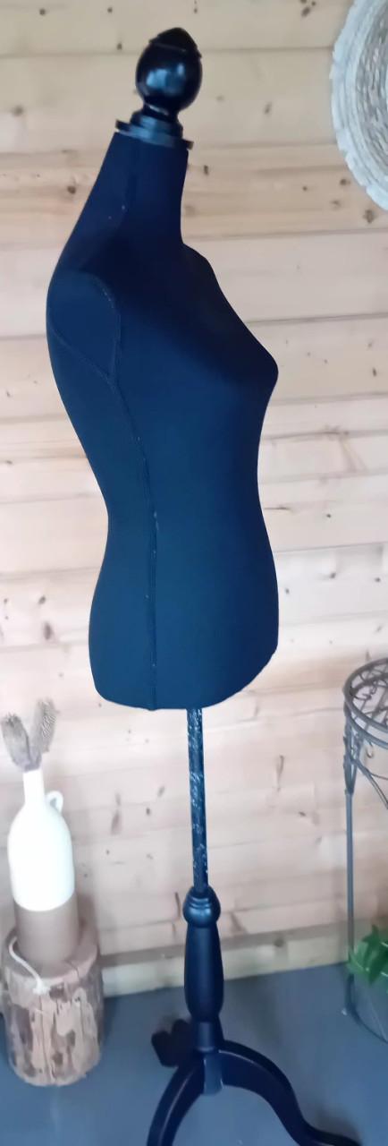 Vintage  paspop, dresboy, etalagepop.