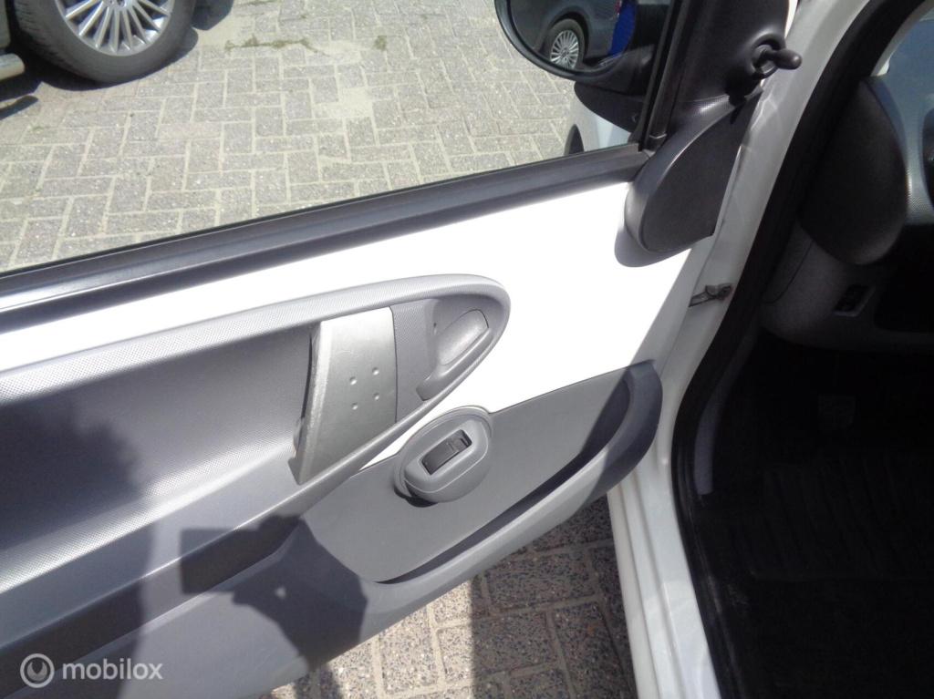 Citroen C1 1.0-12v ambiance/nieuwe apk 07-2027/airco/nieuw banden/zuinig in