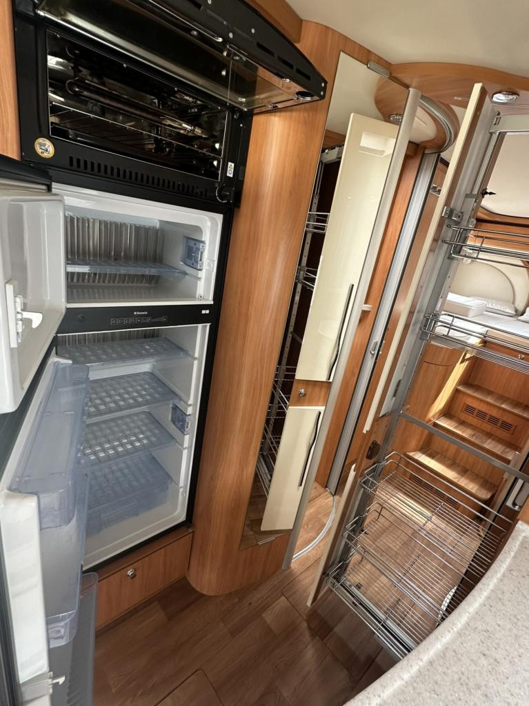 Hymer Onbekend b 778 sl c1 rijbewijs | jaar apk | jaar bovag | afleverbeurt
