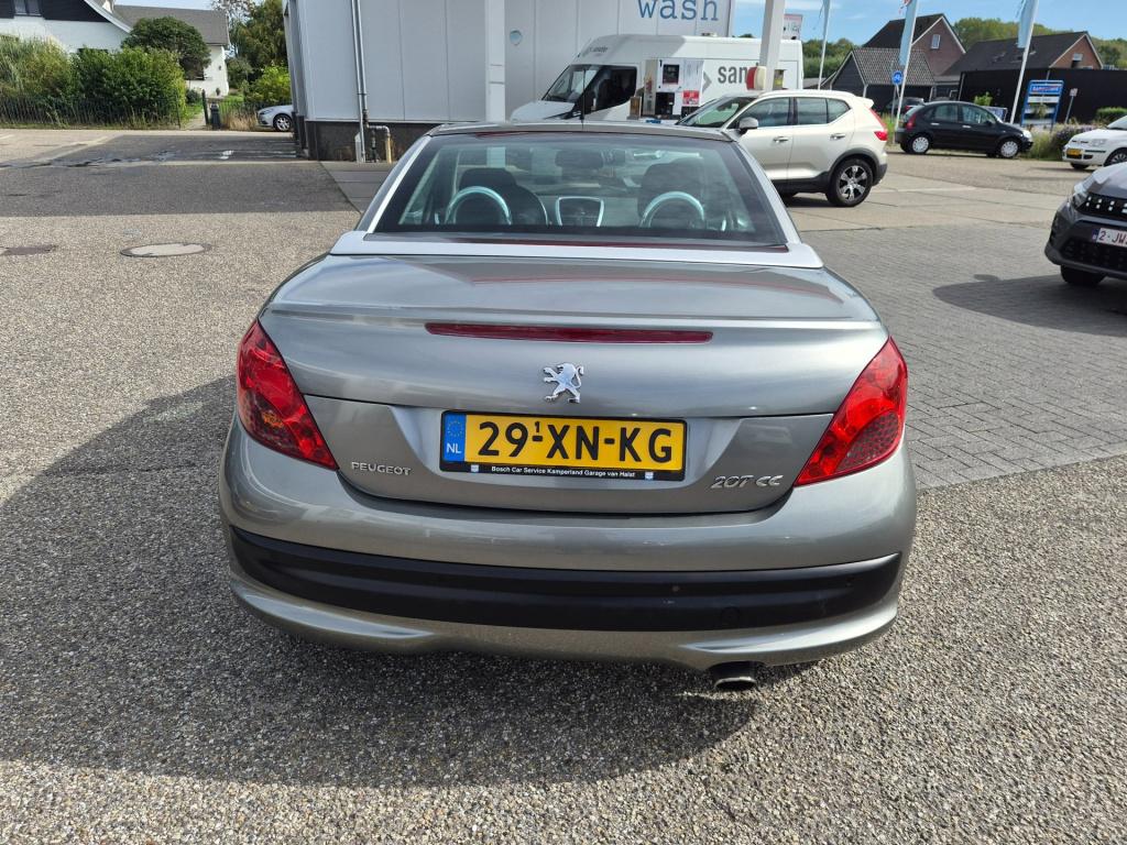 Peugeot 207 cc 1.6 vti première