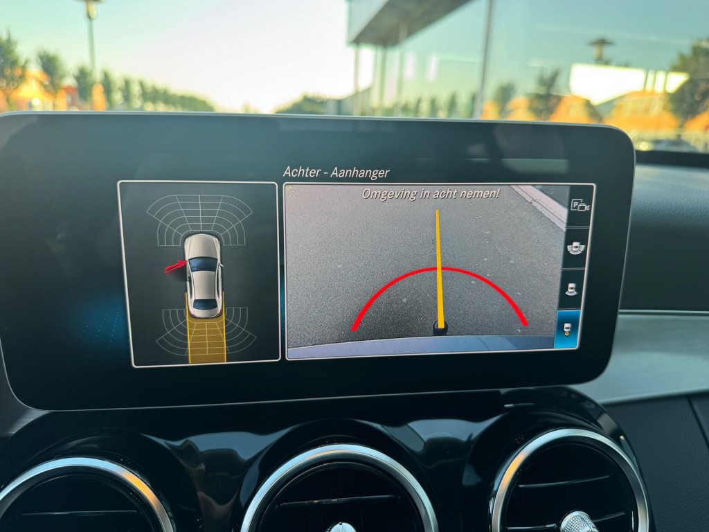 Mercedes-Benz C-Klasse 180 avantgarde automaat . trekhaak . apple-carplay