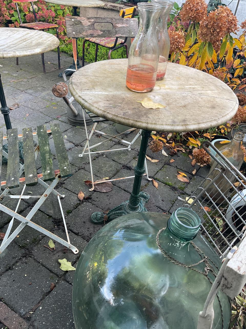 Gietijzeren bistrotafels