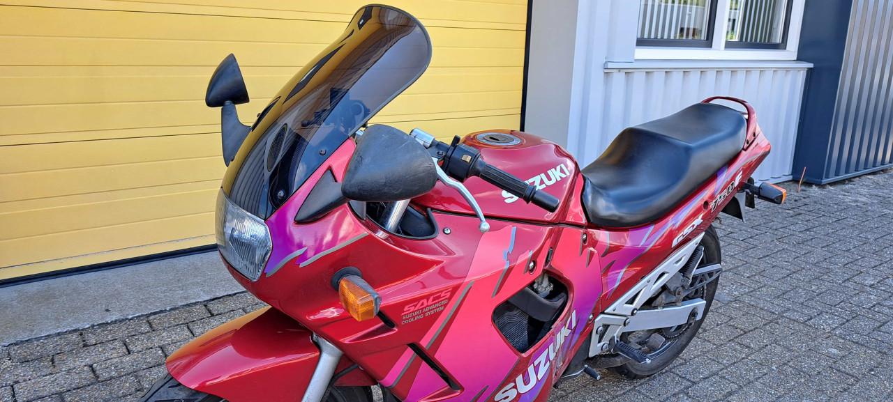 Suzuki GSX 750 F Verkocht