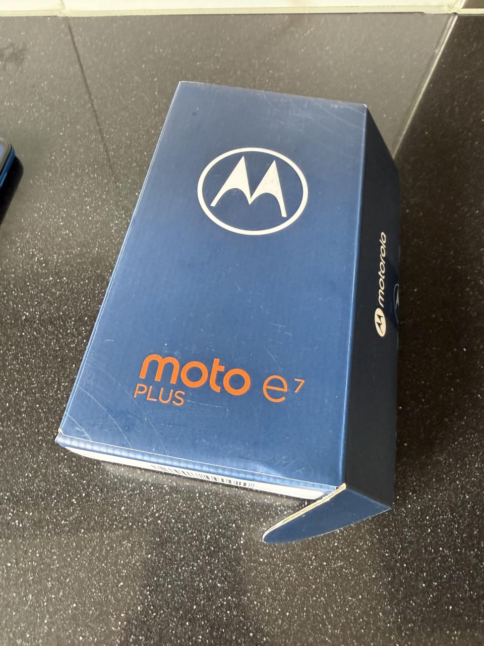 Motorola Moto E7 Plus - 64 GB