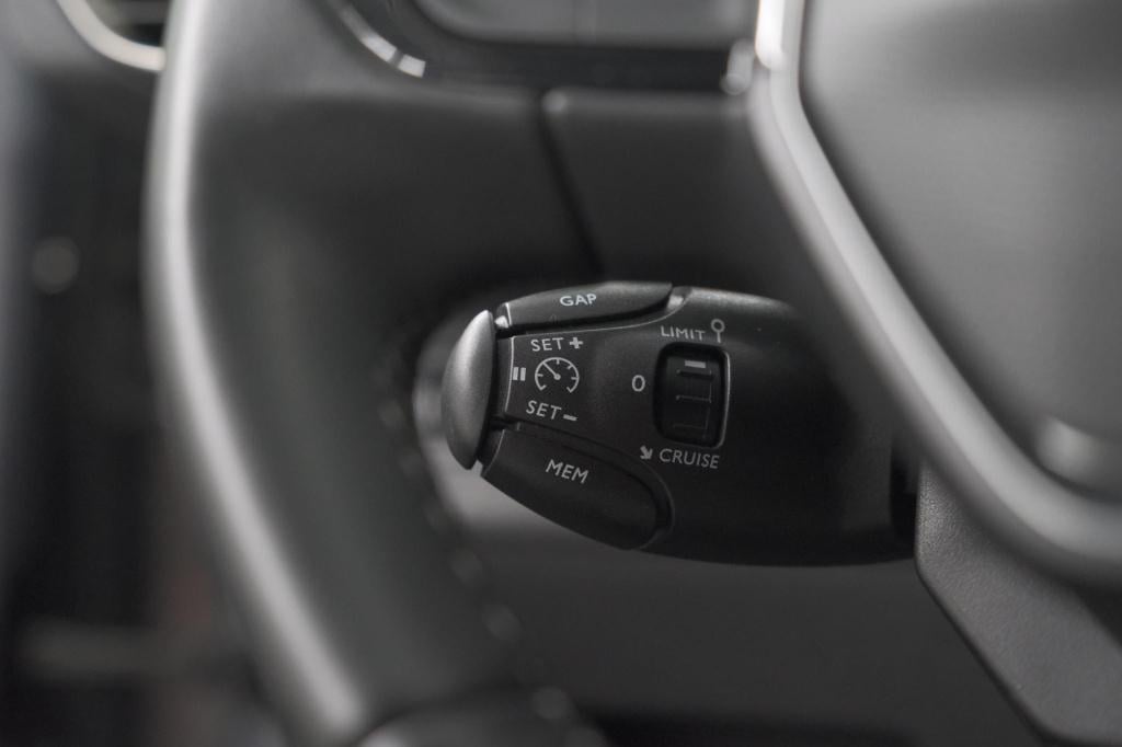 Peugeot 3008 puretech 130 eat8 blue lease premium | elektrische kofferklep 