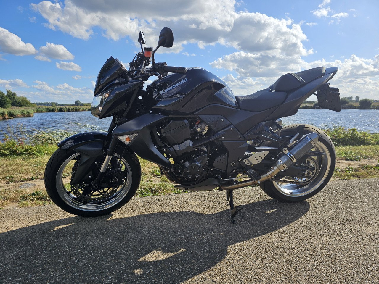 Kawasaki Z1000 bj 2009 weinig km 16000 km