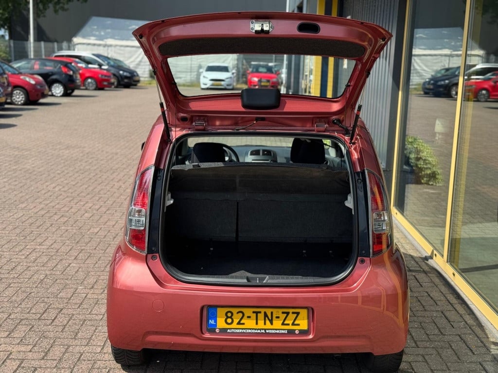 Daihatsu Sirion 2 1.0-12v trend