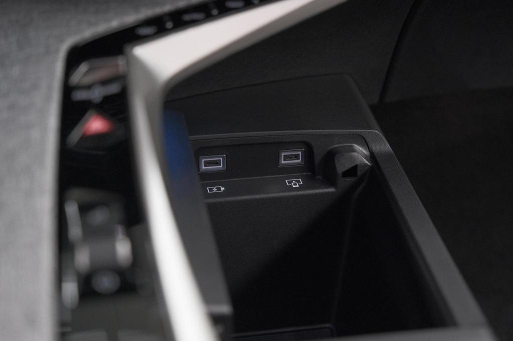 Peugeot 5008 1.2 hybrid 136 gt 7p | adaptieve cruise control | camera | ele
