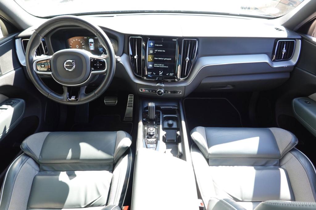 Volvo XC60 2.0 b5 r-design