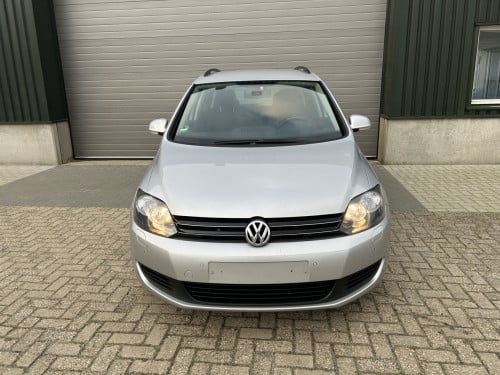 Golf Plus 1.4 Highline  BJ 2010.  98226 Km