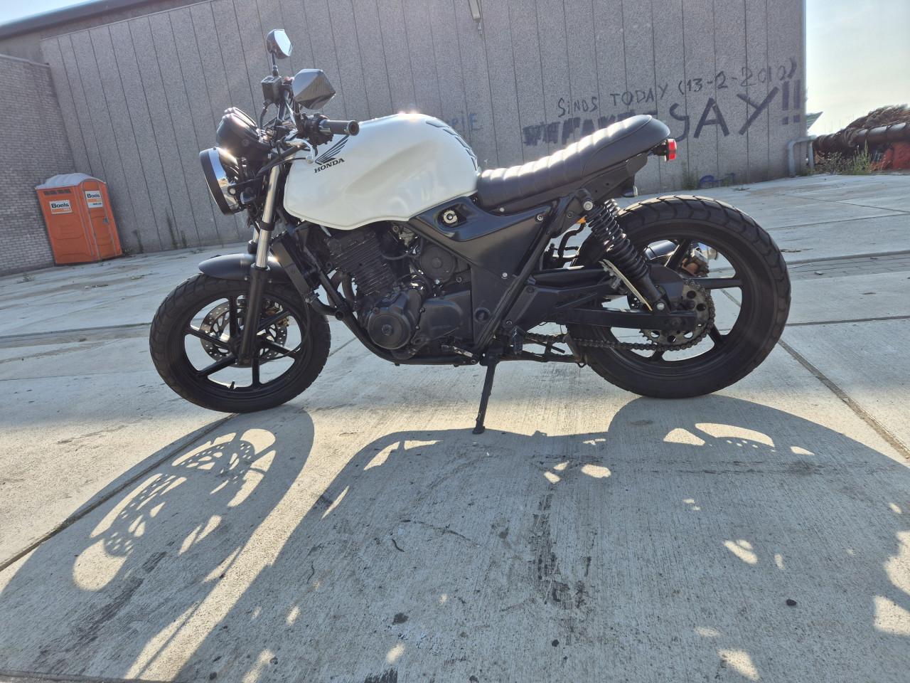 Honda scrambler