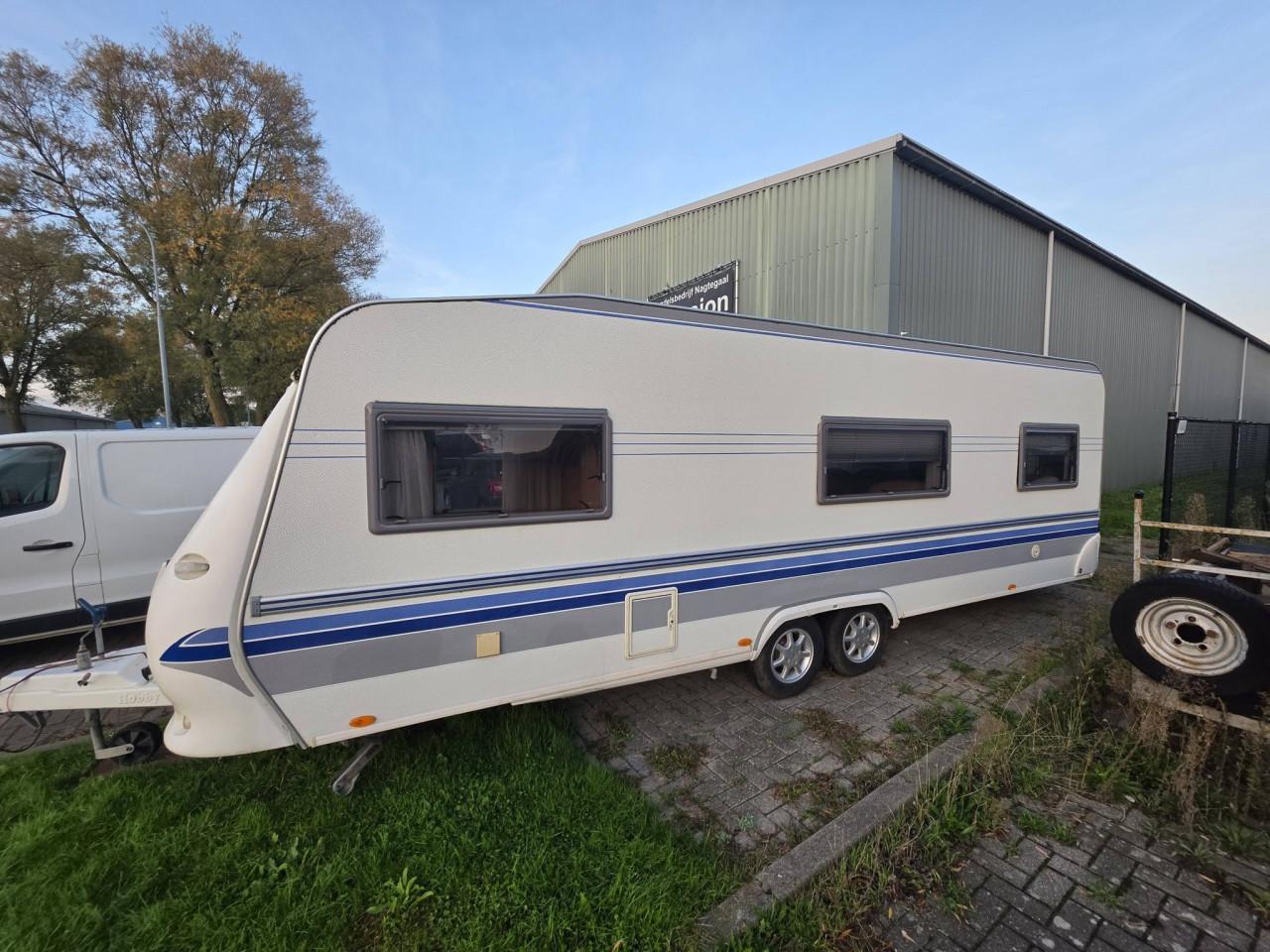 MEGA GROTE HOBBY PRESTIGE 650 DUBBELASSER!  €3750