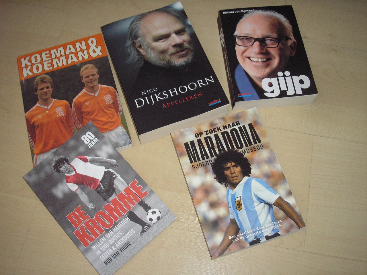 Voetballers en voetbalverhalen 5x