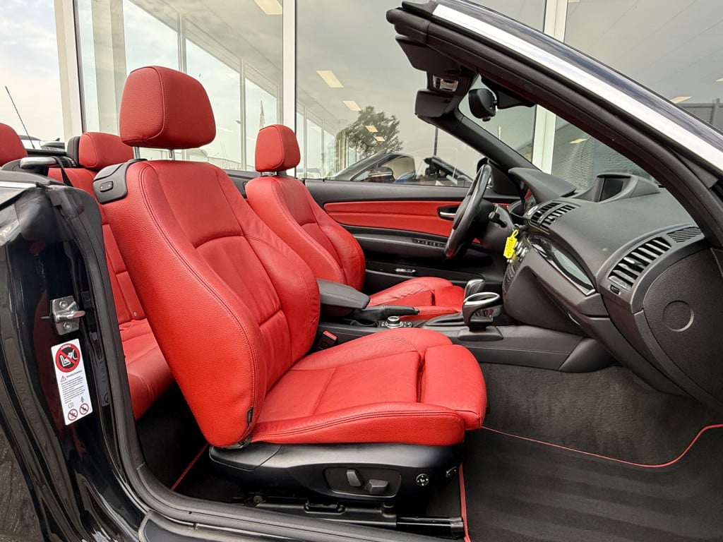 BMW 1 Serie 120i high executive cabrio